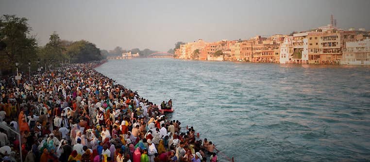 पवित्र गंगा घाट निर्देशिका
